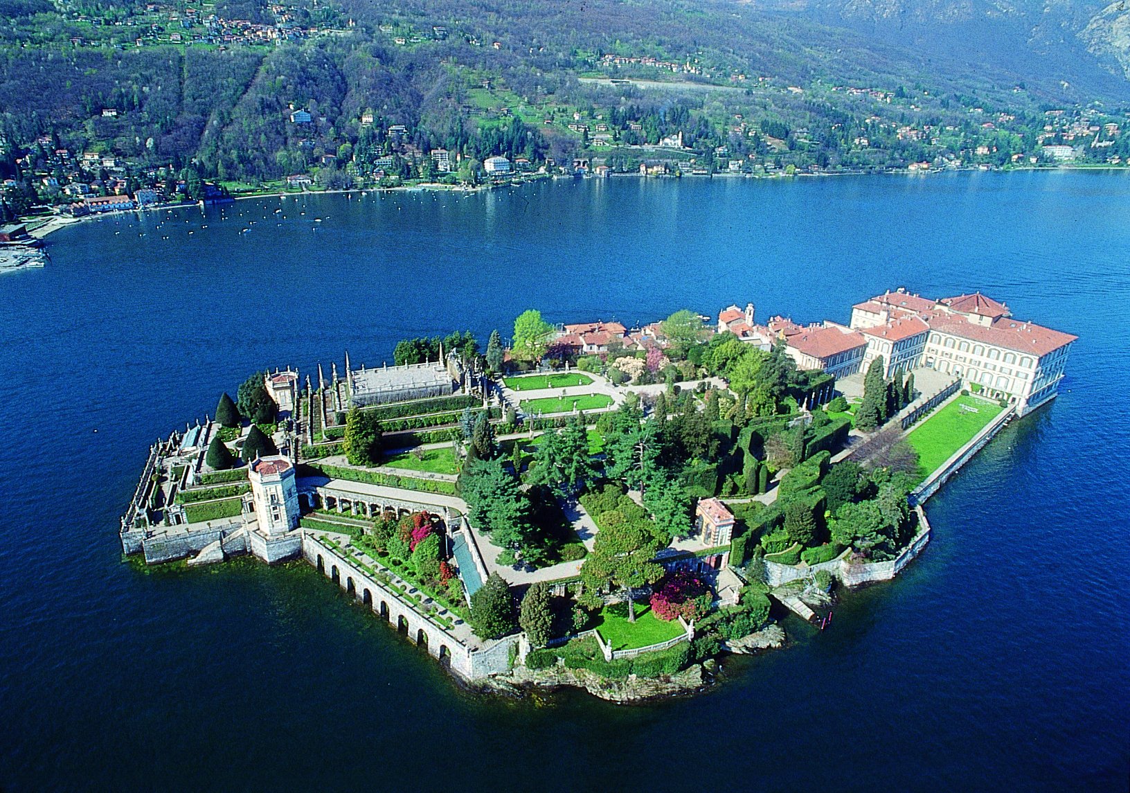 Tour-dei-laghi-prealpini-Lago-Maggiore